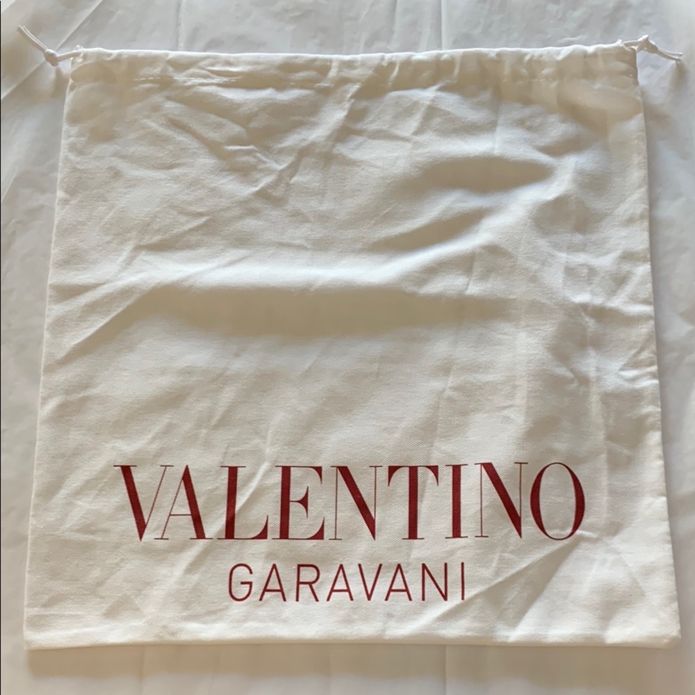 🆕 Valentino Garavani Dust Bag